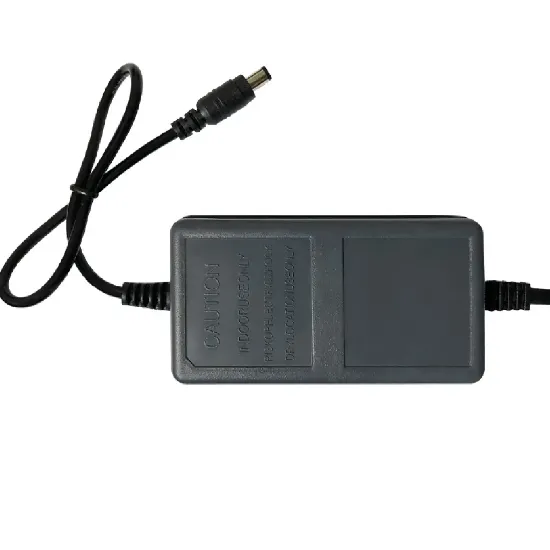 آداپتور 12 ولت 5 آمپر تراست کم