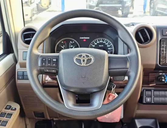 تصویر  تویوتا لندکروز پیکاپ 2025 تیپ LC79 4.2L