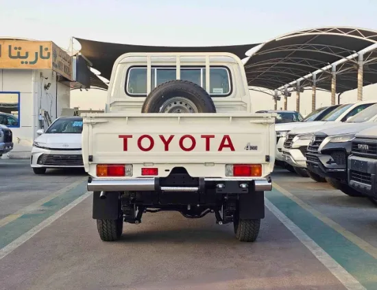 تصویر  تویوتا لندکروز پیکاپ 2025 تیپ LC79 4.2L